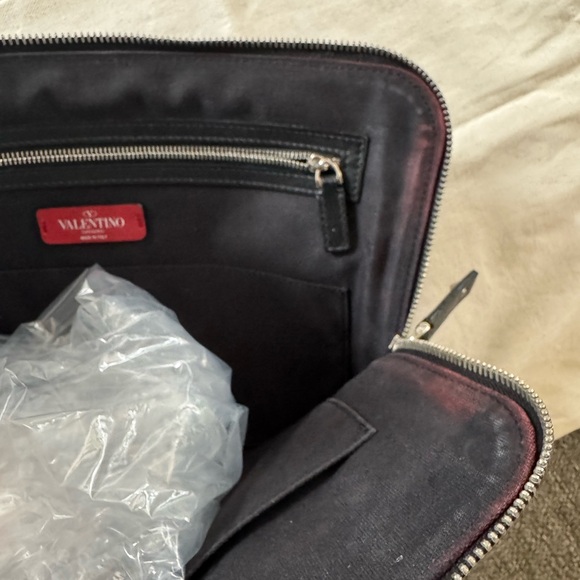 EUC VALENTINO GARAVANI X JAMIE REID APPLIQUÉ SLOGAN CLUTCH and dust bag UNISEX - Picture 14 of 14